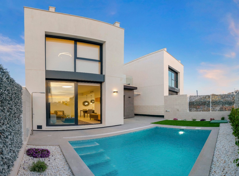 3 bedroom villa For Sale in Orihuela Costa - Main Image