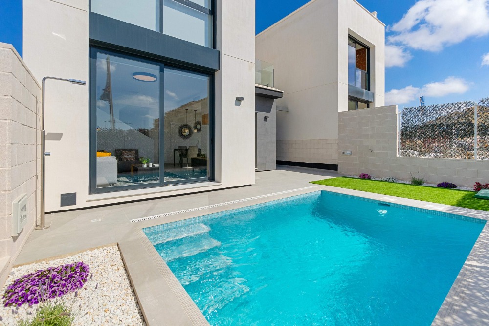 3 bedroom villa For Sale in Orihuela Costa - photograph 8