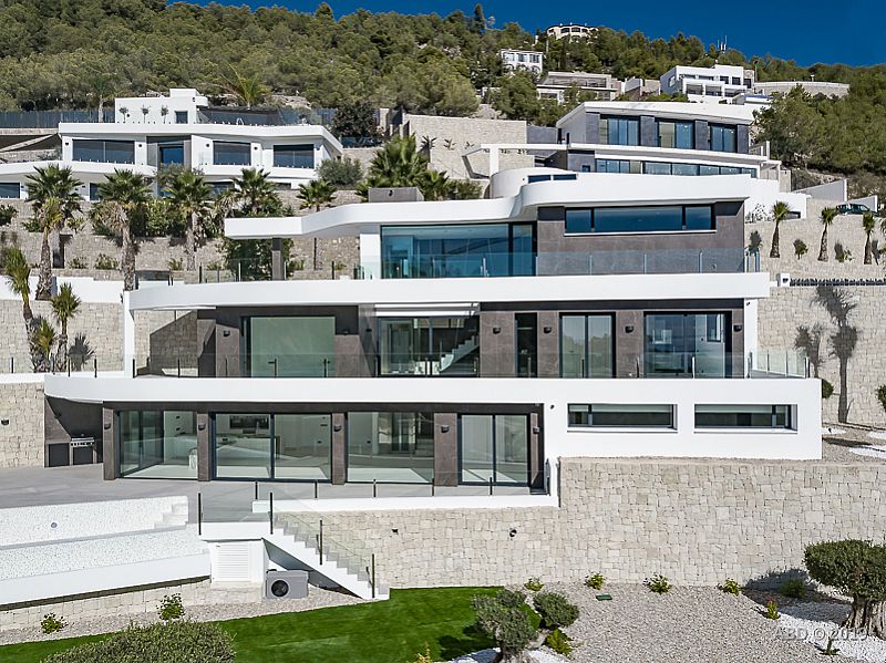 4 bedroom villa For Sale in Benissa Coast - Main Image