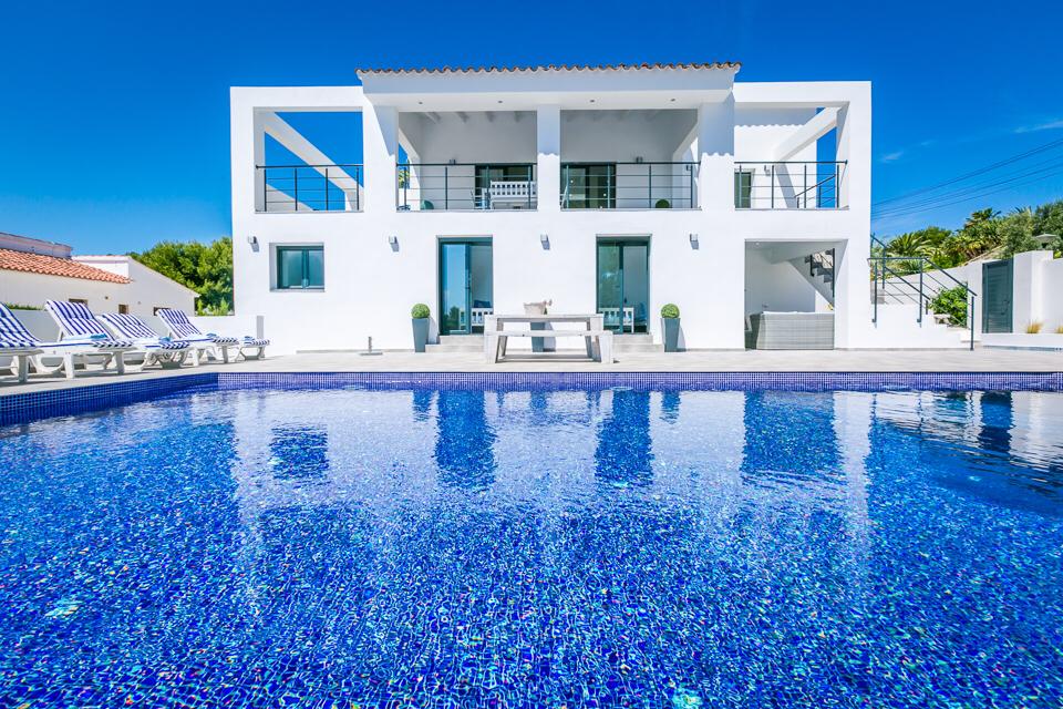 5 bedroom villa For Sale in Moraira - Main Image