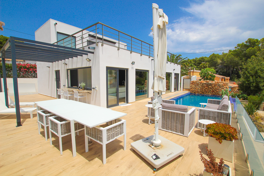 3 bedroom villa For Sale in Benissa Coast - Main Image