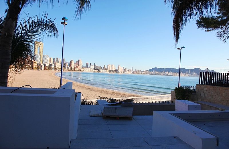 Venta. Villa en Benidorm