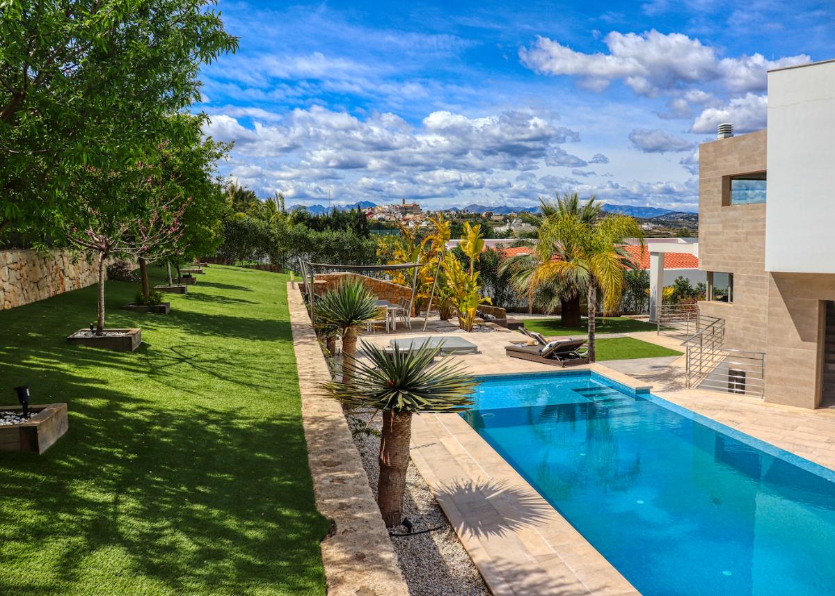 Venta. Villa en Javea