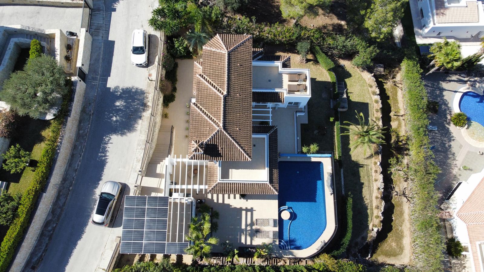 X8464 - Chalet/Villa en venta en Javea