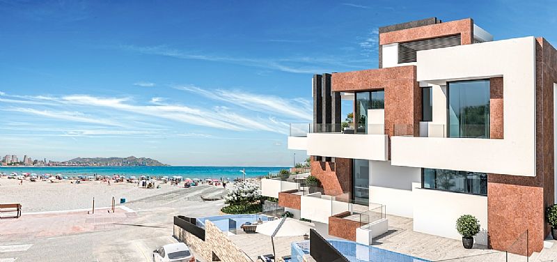 Venta. Villa en Benidorm