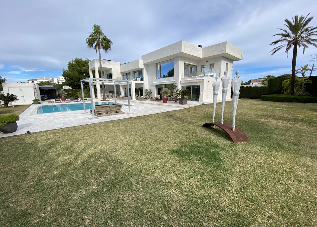 Venta. Villa en Javea