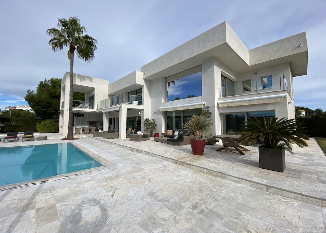 Venta. Villa en Javea