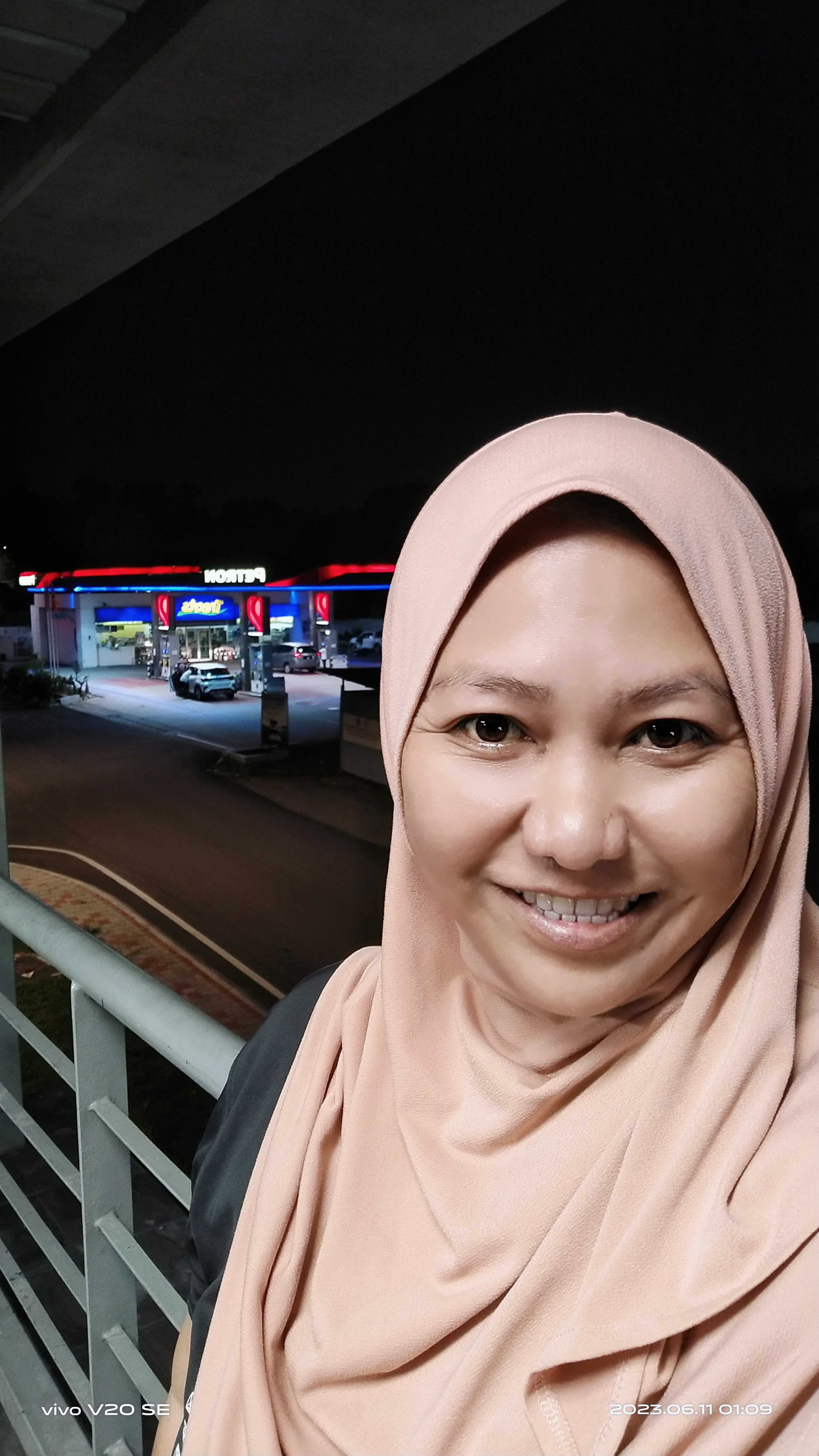 Suzana Ismail's avatar'