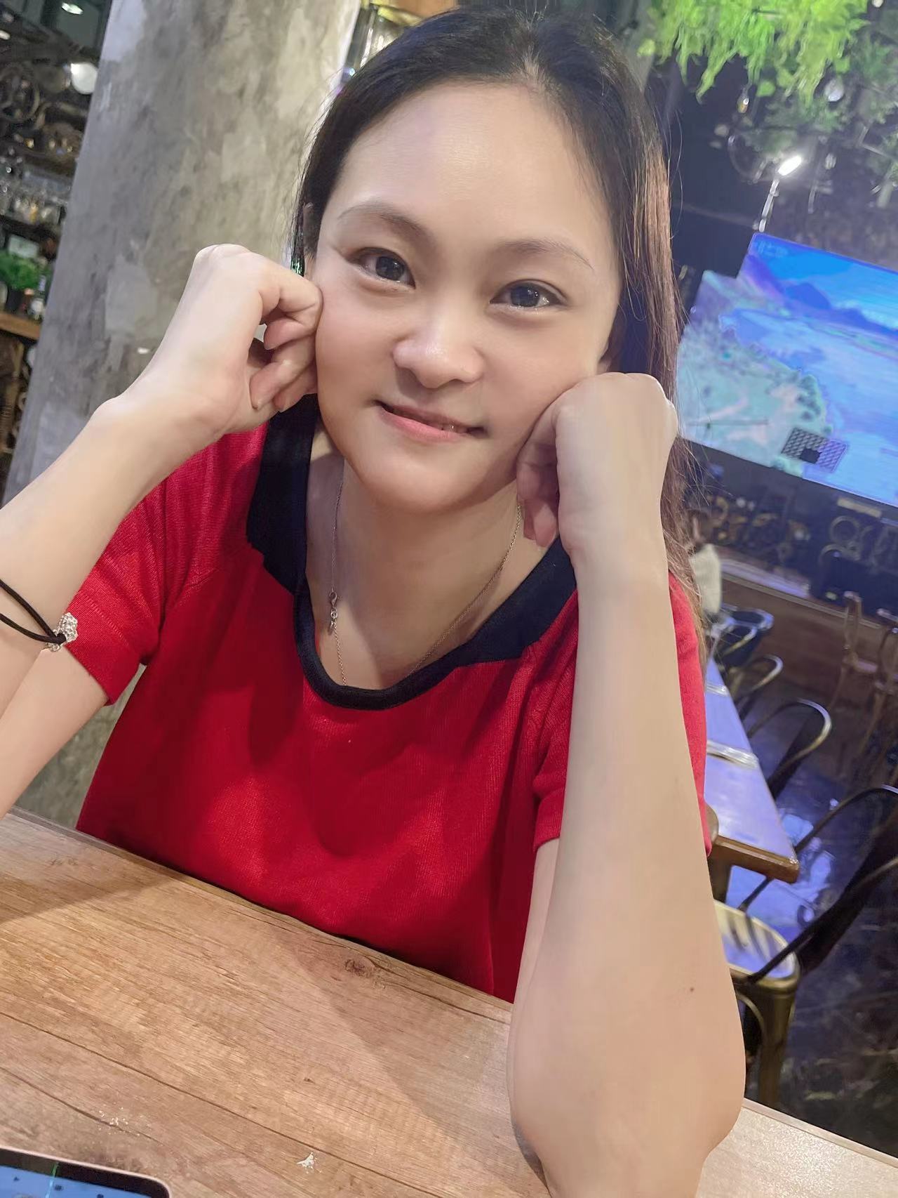 low lai yeng's avatar'