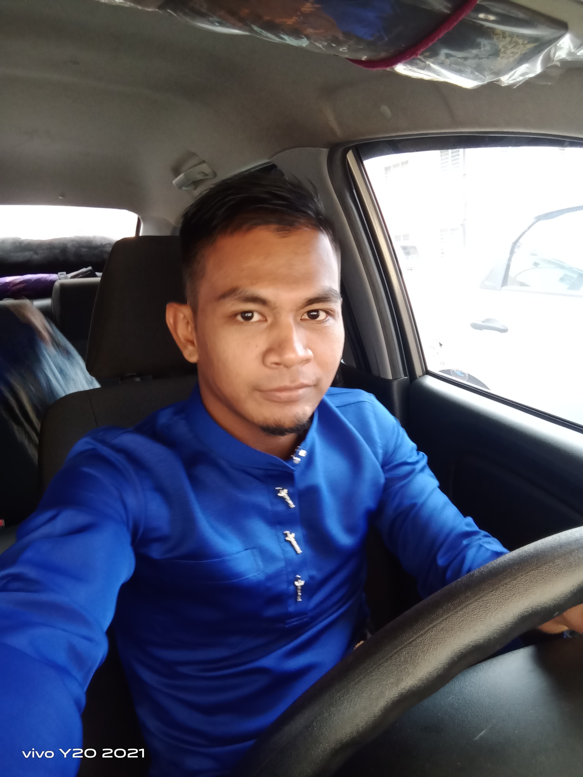 Raffi Jahat's avatar'