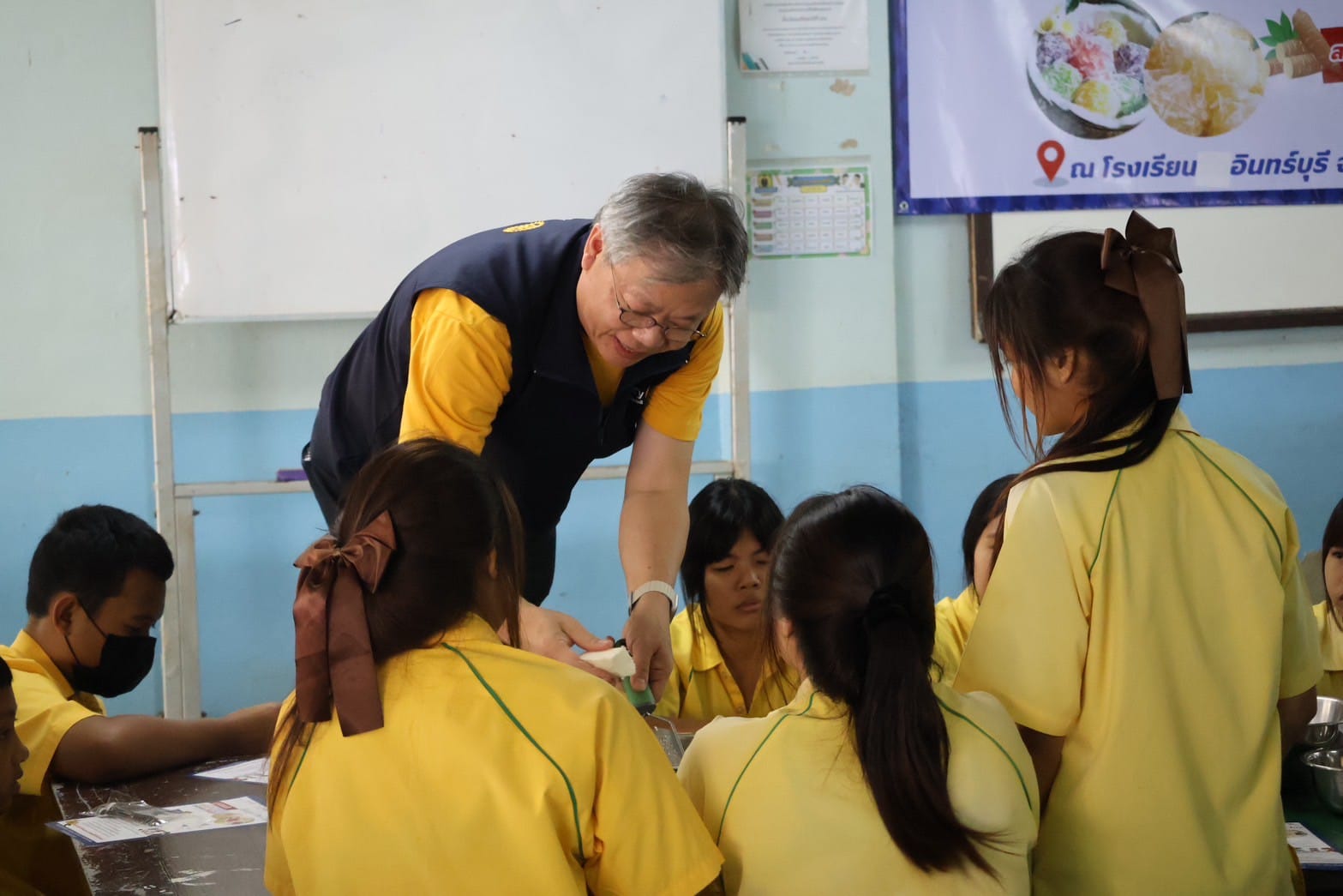 Rotary one day brings vocational learning to In Buri school