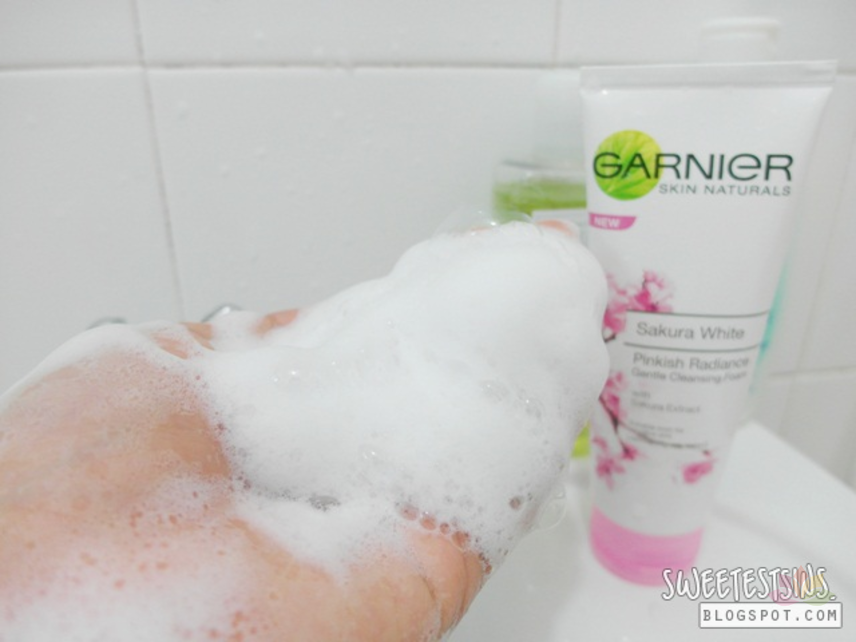 Sữa rửa mặt Sakura White Pinkish Foam ảnh 5