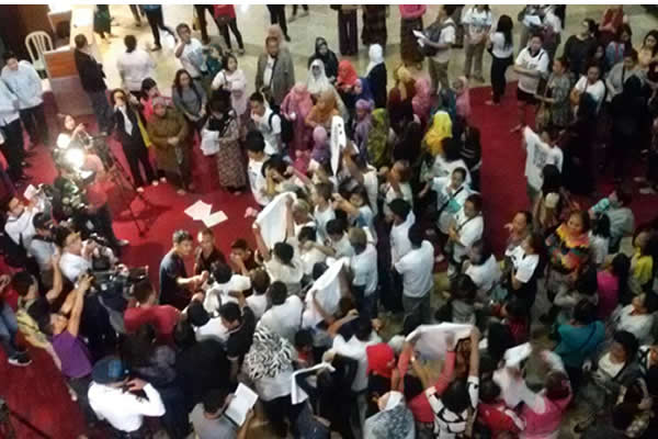 CSOs storm HoR, observe plenary session