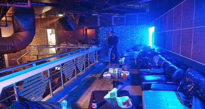 Ebony lounge noida contact number Ebony lounge noida contact number