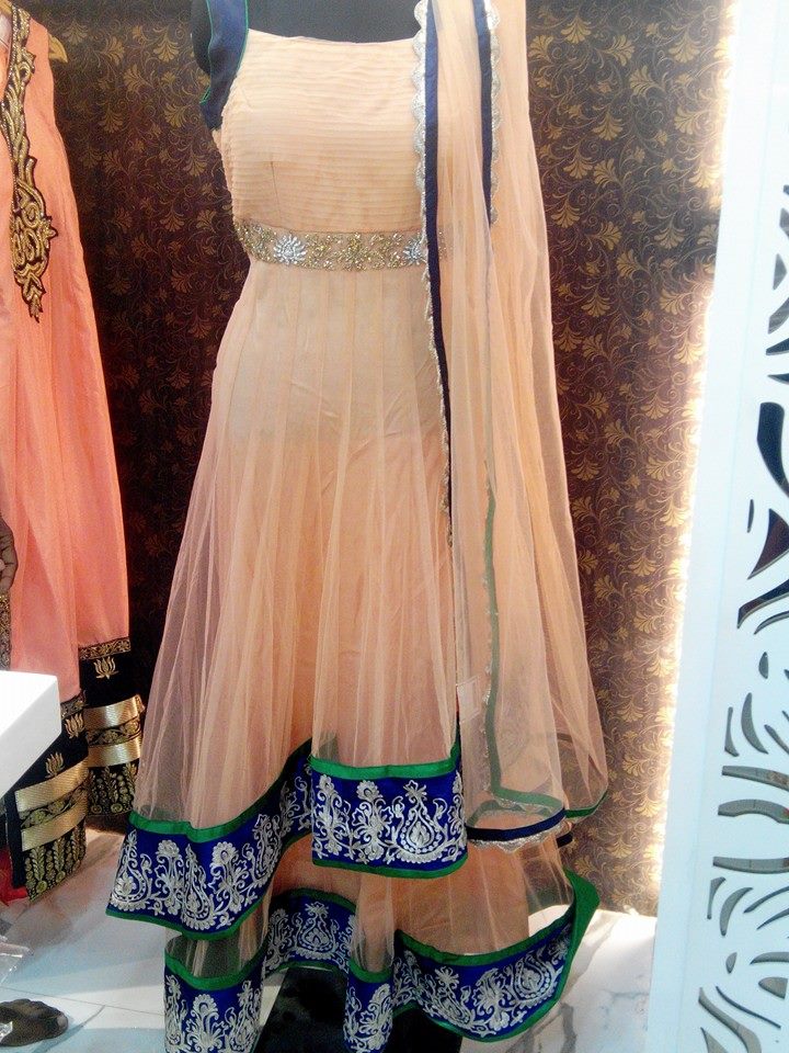 designer suits shops in chandni chowk