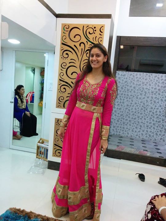 Deals & Discounts in Thane West on Ladies Ethnic Wear, Ladies