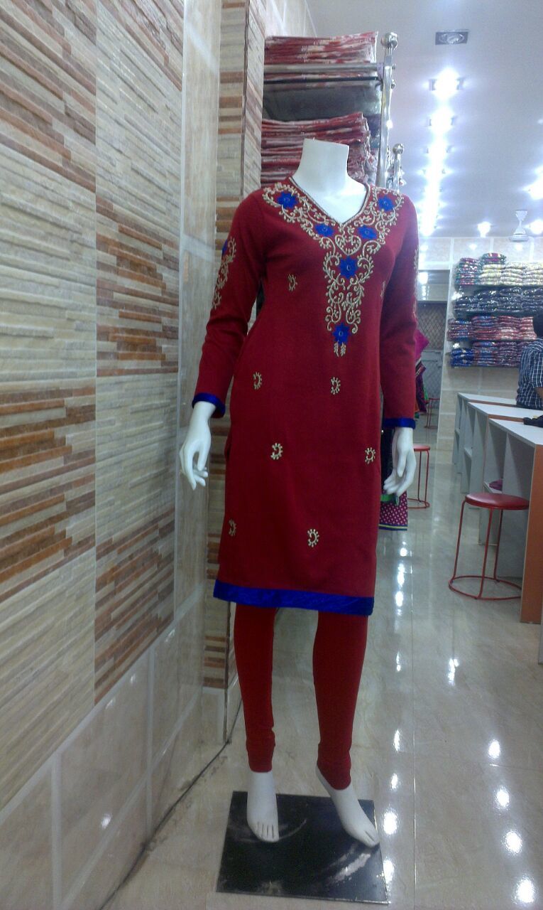 Deals & Discounts on Women's Ethnic Wear & Suits at Ladies Clothing