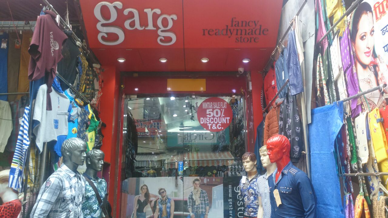 Discounts in madangiri, New Delhi on ApparelsTrendy Collection