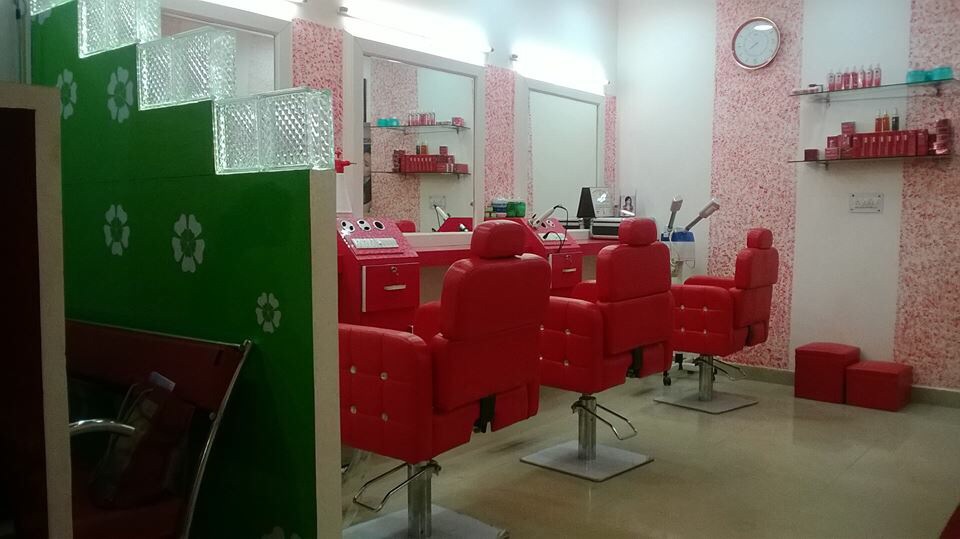 Discounts & Offers in Faridabad on Beauty Salon, Bridal Packages, Hair