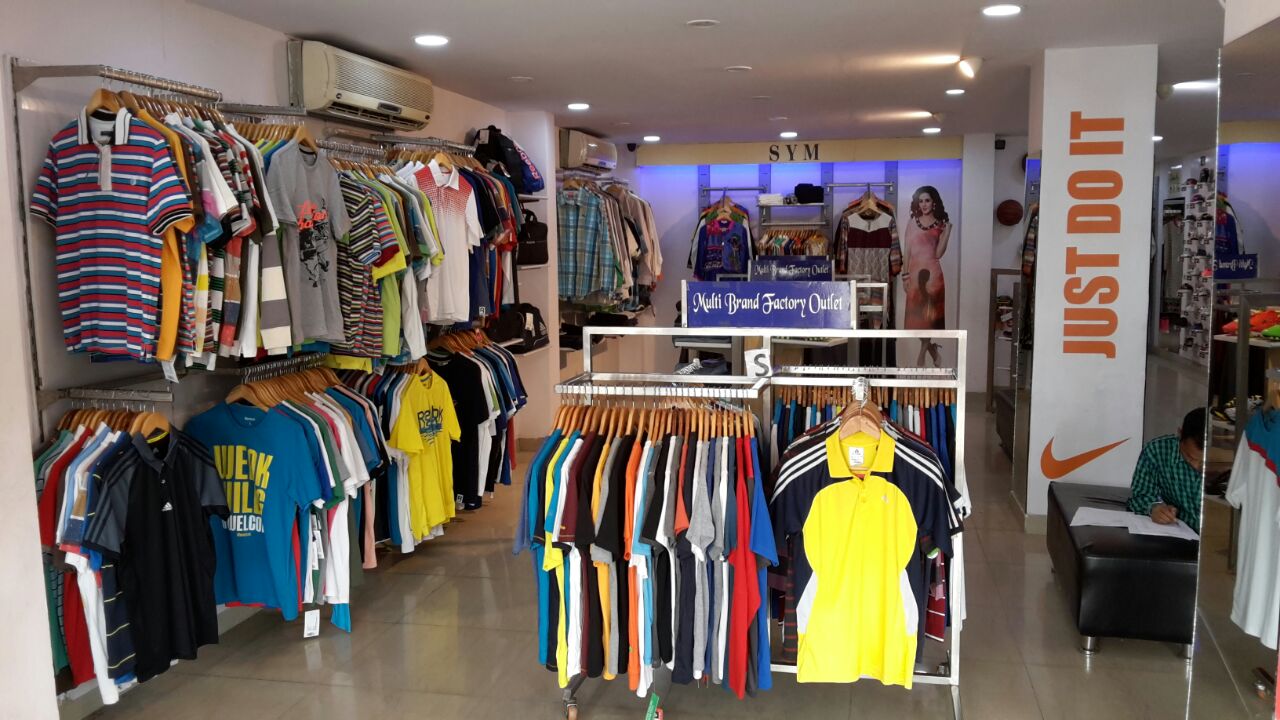 Deals & Discounts in Indirapuram, Ghaziabad on Branded Men's Wear at