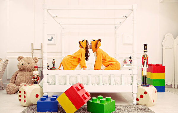 คู่รัก,พรีเวดดิ้ง,ถ่ายภาพพรีเวดดิ้ง,ถ่ายพรีเวดดิ้ง,prewedding,พร๊อพ 30 ไอเดียภาพถ่ายพรีเวดดิ้ง น่ารักสดใสฟรุ้งฟริ้ง