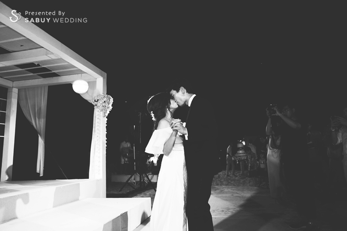 บ่าวสาว,ชุดบ่าวสาว,ชุดเจ้าสาว,ชุดเจ้าบ่าว,รูปงานแต่ง,งานแต่งริมทะเล รีวิวงานแต่ง พิธีไทยจัดเต็ม ปาร์ตี้ริมทะเลหัวหินสบายๆ