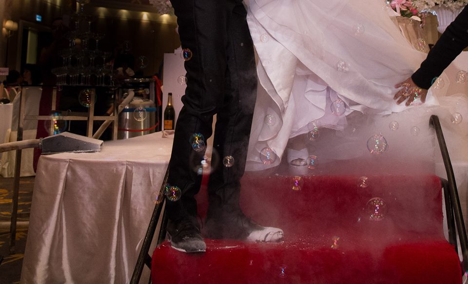 งานแต่งงาน,เวทีแต่งงาน,พร๊อพ Dryice เป็นเหตุ