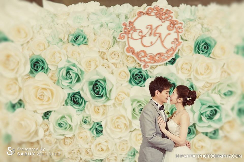 งานแต่งงาน,เจ้าบ่าว,เจ้าสาว,ตกแต่งงานแต่ง,backdrop งานแต่ง,แบคดรอป Backdrop งานแต่ง ไม่ต้องใช้ดอกไม้สด ก็สวยเก๋ได้