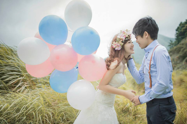 คู่รัก,พรีเวดดิ้ง,ถ่ายภาพพรีเวดดิ้ง,ถ่ายพรีเวดดิ้ง,prewedding,พร๊อพ 30 ไอเดียภาพถ่ายพรีเวดดิ้ง น่ารักสดใสฟรุ้งฟริ้ง