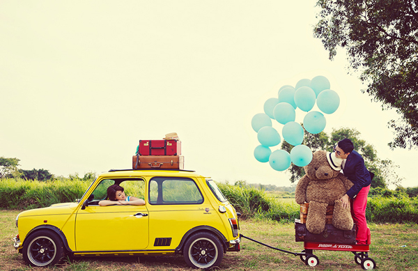 คู่รัก,พรีเวดดิ้ง,ถ่ายภาพพรีเวดดิ้ง,ถ่ายพรีเวดดิ้ง,prewedding,พร๊อพ 30 ไอเดียภาพถ่ายพรีเวดดิ้ง น่ารักสดใสฟรุ้งฟริ้ง