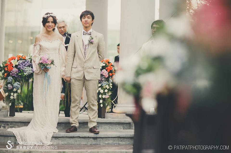 งานแต่งงาน,เจ้าบ่าว,เจ้าสาว ชุดเจ้าสาวอวดไหล่สวย