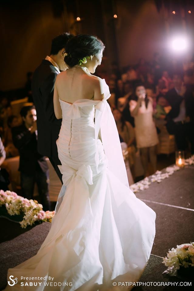 งานแต่งงาน,เจ้าบ่าว,เจ้าสาว ชุดเจ้าสาวอวดไหล่สวย