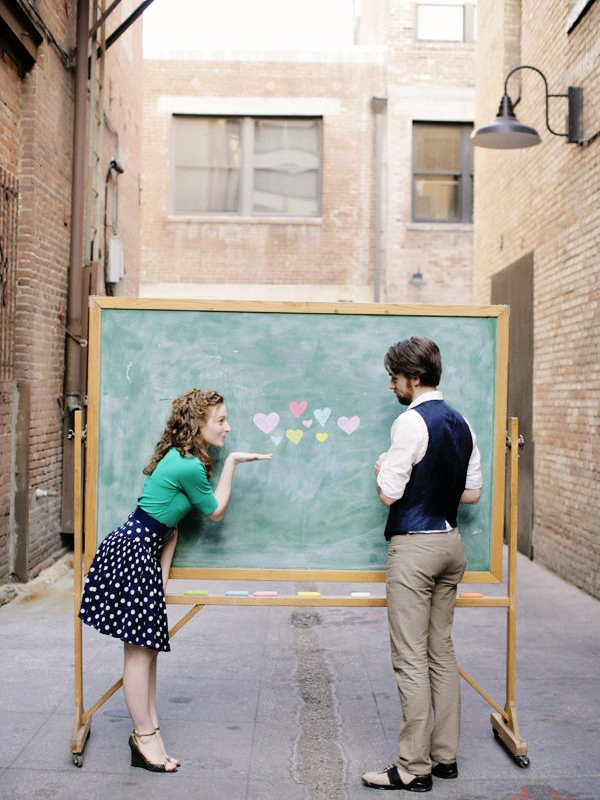 คู่รัก,พรีเวดดิ้ง,ถ่ายภาพพรีเวดดิ้ง,ถ่ายพรีเวดดิ้ง,prewedding,พร๊อพ 30 ไอเดียภาพถ่ายพรีเวดดิ้ง น่ารักสดใสฟรุ้งฟริ้ง