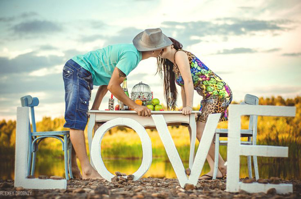 คู่รัก,พรีเวดดิ้ง,ถ่ายภาพพรีเวดดิ้ง,ถ่ายพรีเวดดิ้ง,prewedding,พร๊อพ 30 ไอเดียภาพถ่ายพรีเวดดิ้ง น่ารักสดใสฟรุ้งฟริ้ง