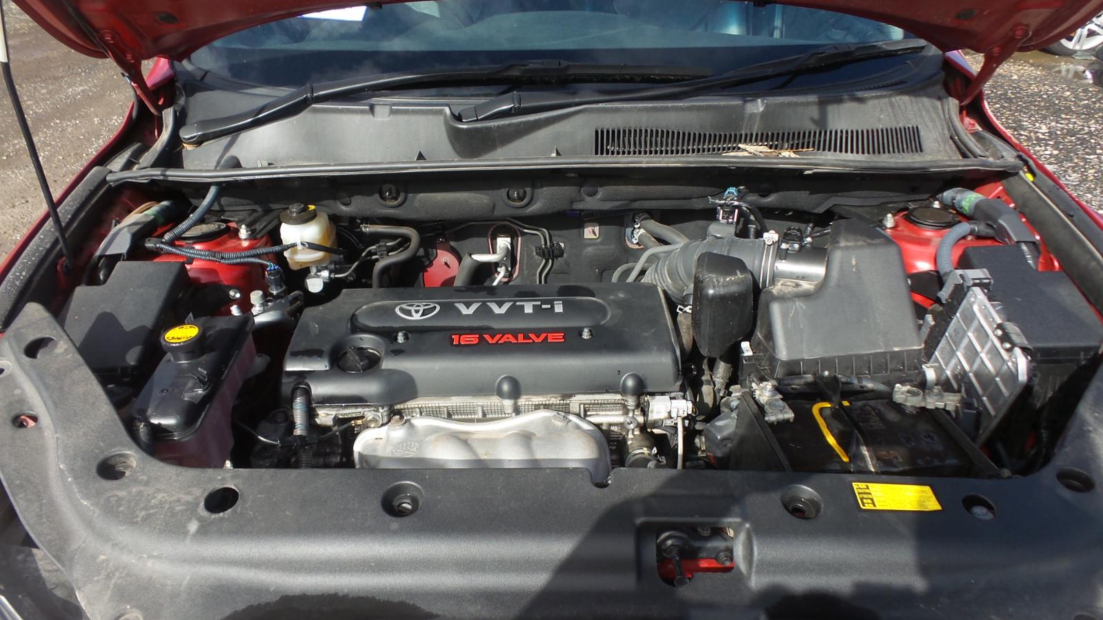 Image is loading TOYOTA-RAV4-FUSE-BOX-ENGINE-BAY-PASSENGER-SIDE-