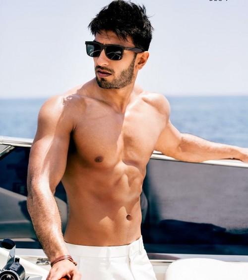 Shop befikre, ranveersingh, sunglasses on SeenIt - 18532