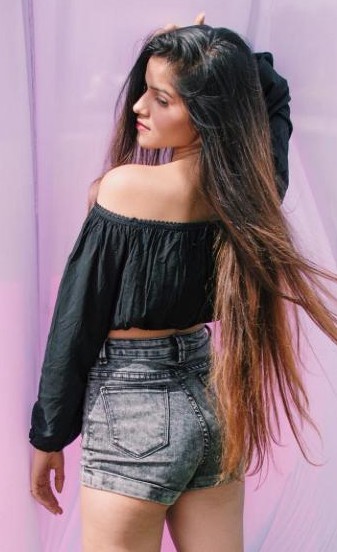 I'm looking for a similar black off shoulder crop top as seen on shetroublemaker - SeenIt
