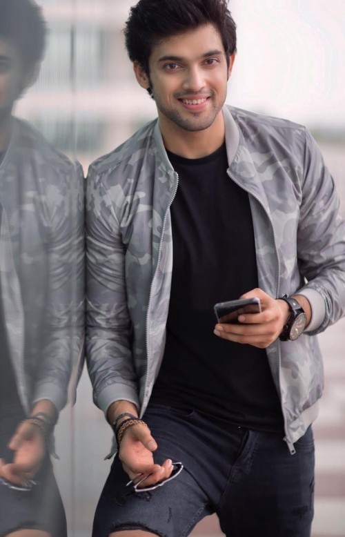 Latest Parthsamthaan Looks And Outfits Online Seenit