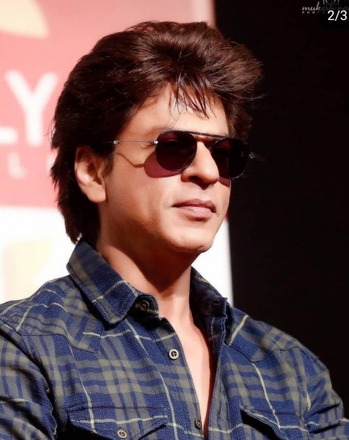 shahrukh khan photos in sunglasses