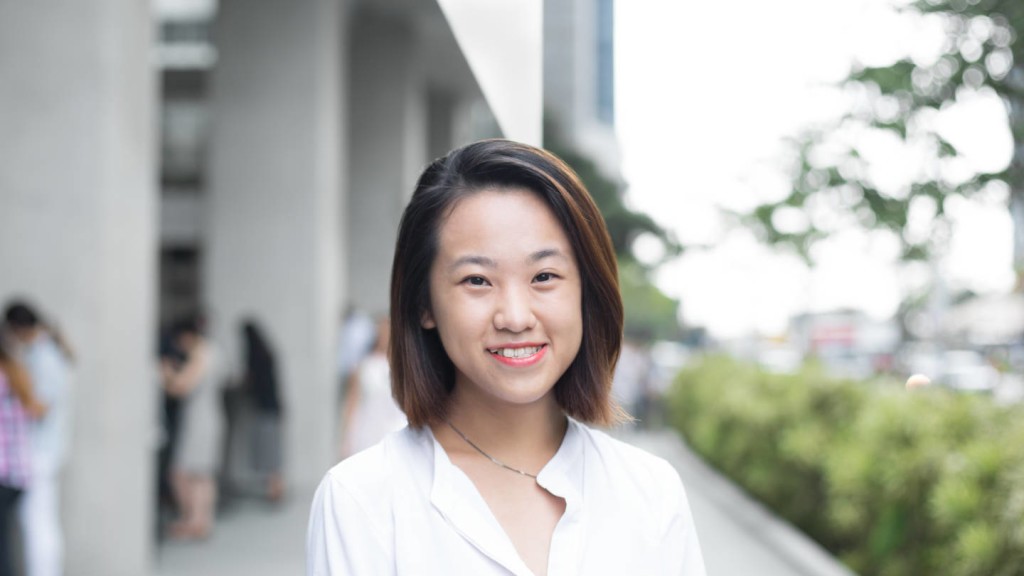 2. 6_Jan-Lin-Singapore-Banking-Top_Uniqlo-Pants_Zara-Heels_Charles_and_keith-Bracelet_Thomas_Sabo-Wallet_Kate_Spade-27112015-5-1024x576