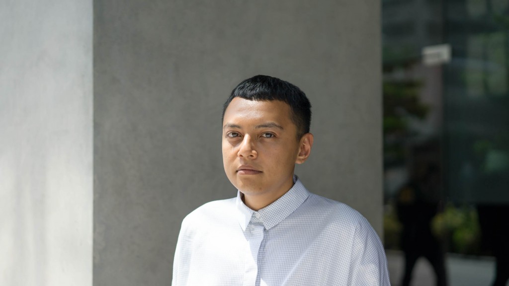 5. 1_June-Reza-Singapore-Advertising-Top_COS-Pants_Issey_Miyake-Shoes_COS-SHENTONISTA11032016-308-Edit-110320161-4-1024x576