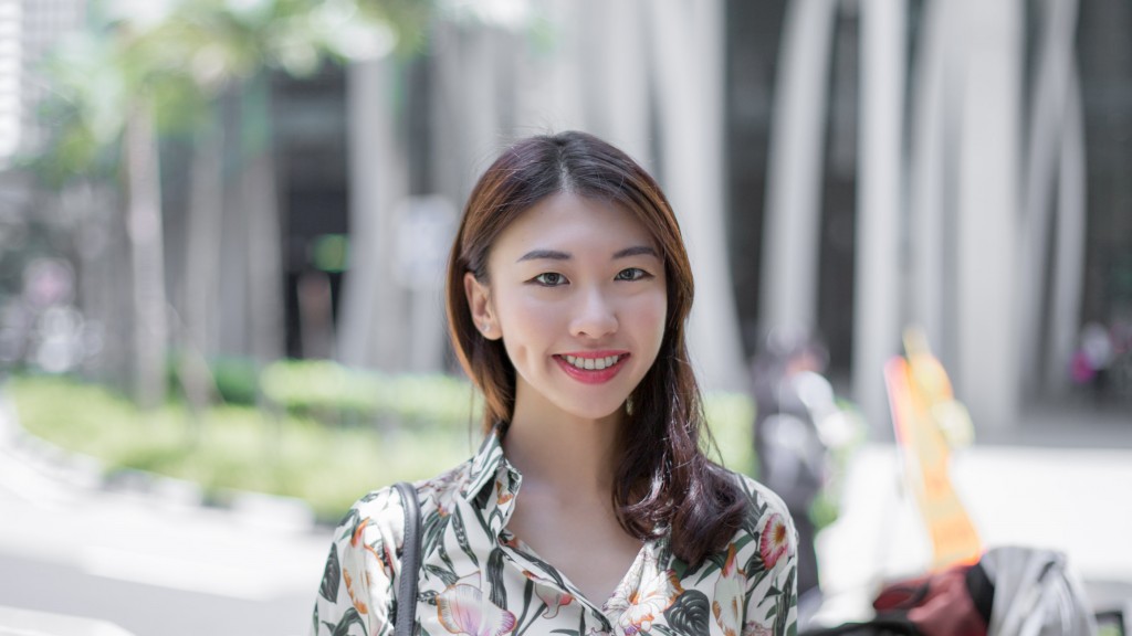 11. 14_Oct-Rebecca-Singapore-Banker-Top_Zara-Shoes_CharlesKeith-Bag_Rabeanco-Watch_TheHorse-Bracelet_Pandora-09092016-05-1024x576