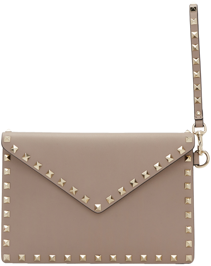 valentino-pink-valentino-garavani-rockstud-pouch