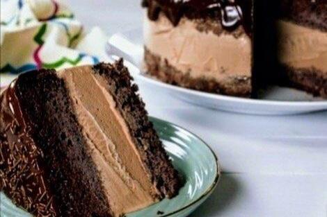 ICE CREAM CAKE (Order 2 days in advance)