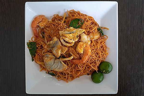 BEE HOON