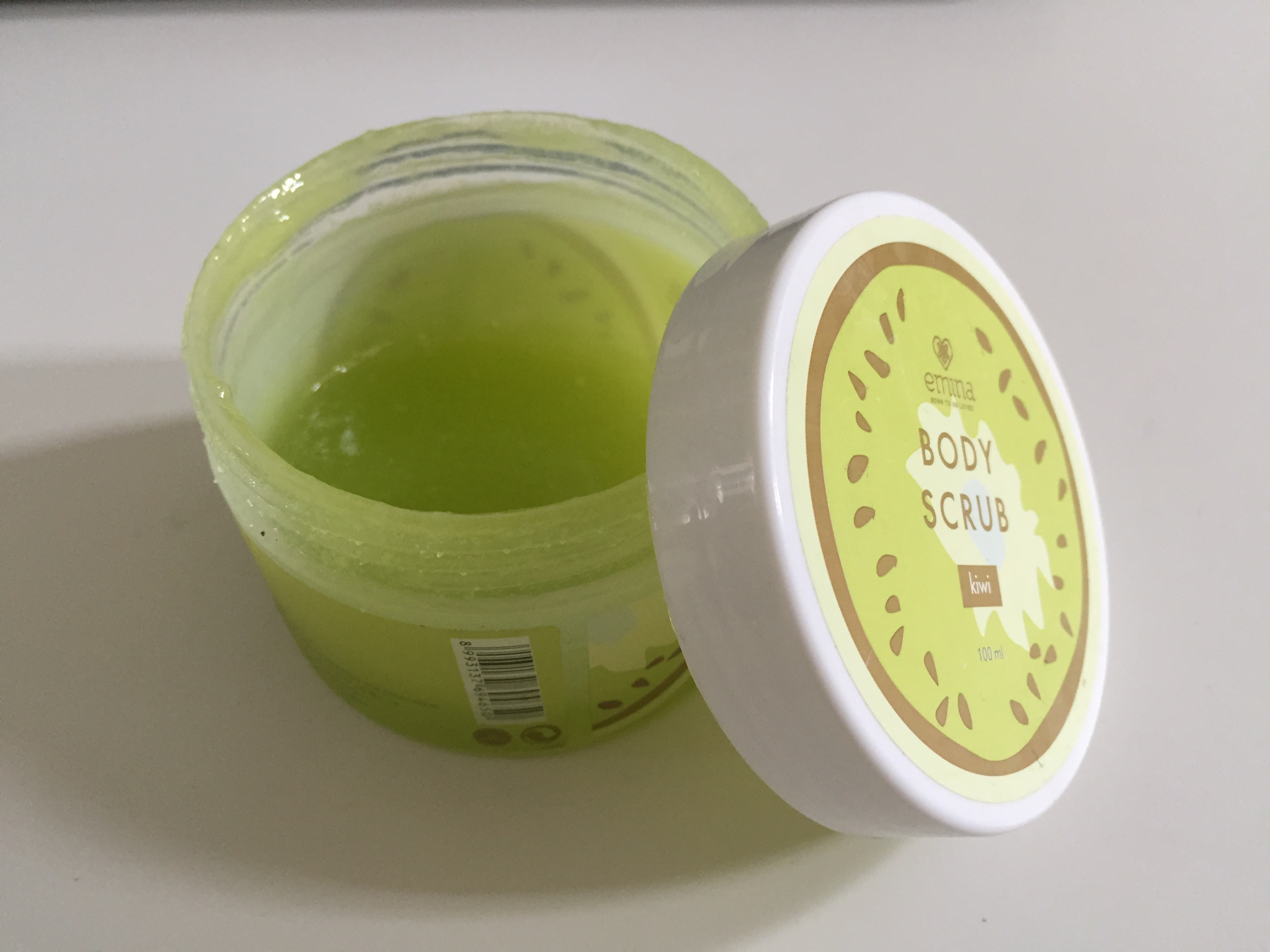 Review Emina Body Scrub dan Body Sorbet KiwiBeauty Journal IMG 1274