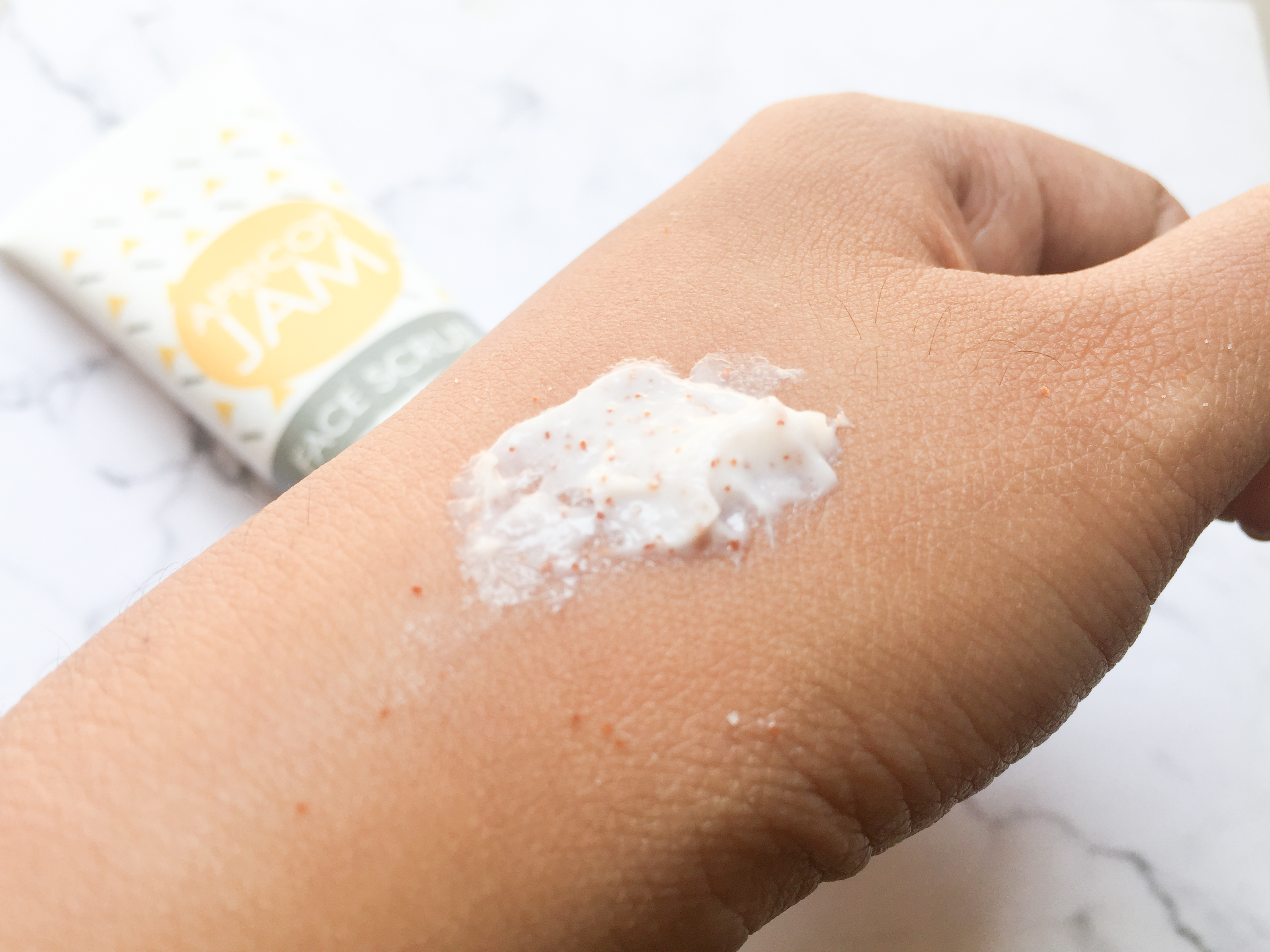 Emina Apricot Jam Face Scrub