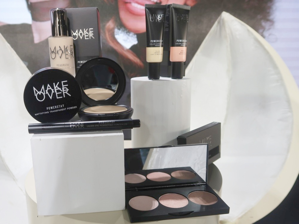 Makeup Tahan Lama dengan Rangkaian Produk Make Over Powerstay,