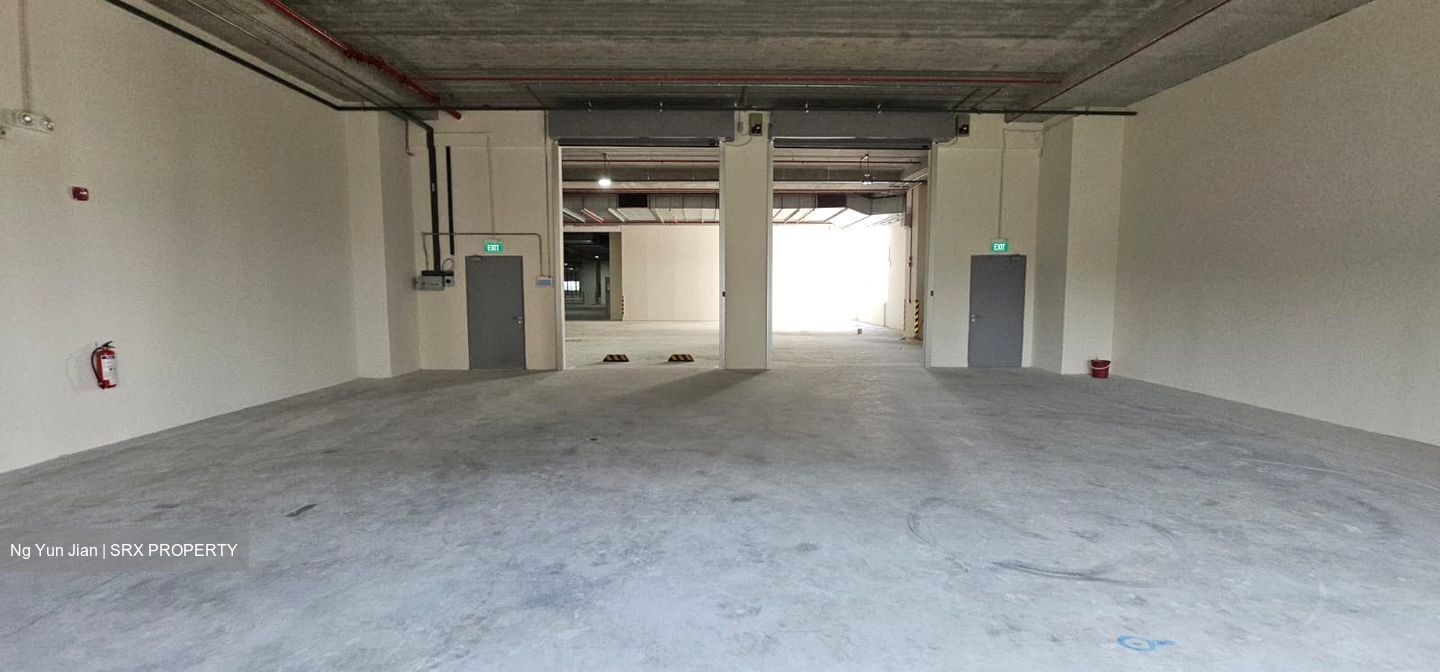 Stellar@tampines (D18), Factory - For Rent #108948341