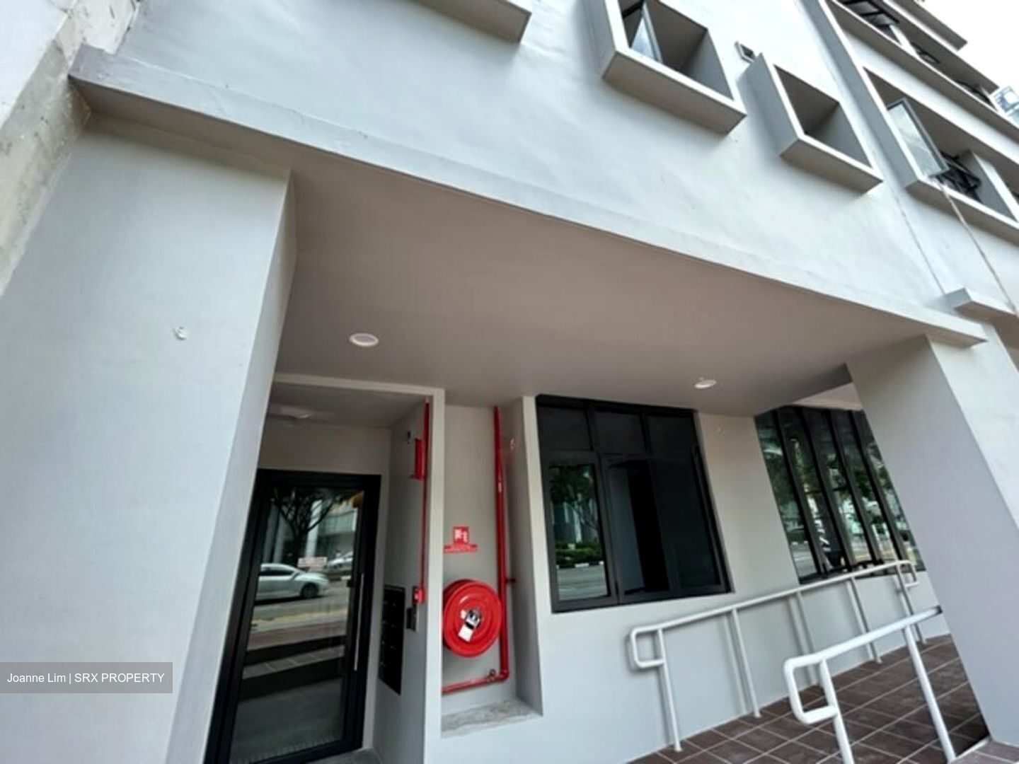 Apg Building (D1), Shop House - For Rent #109122421
